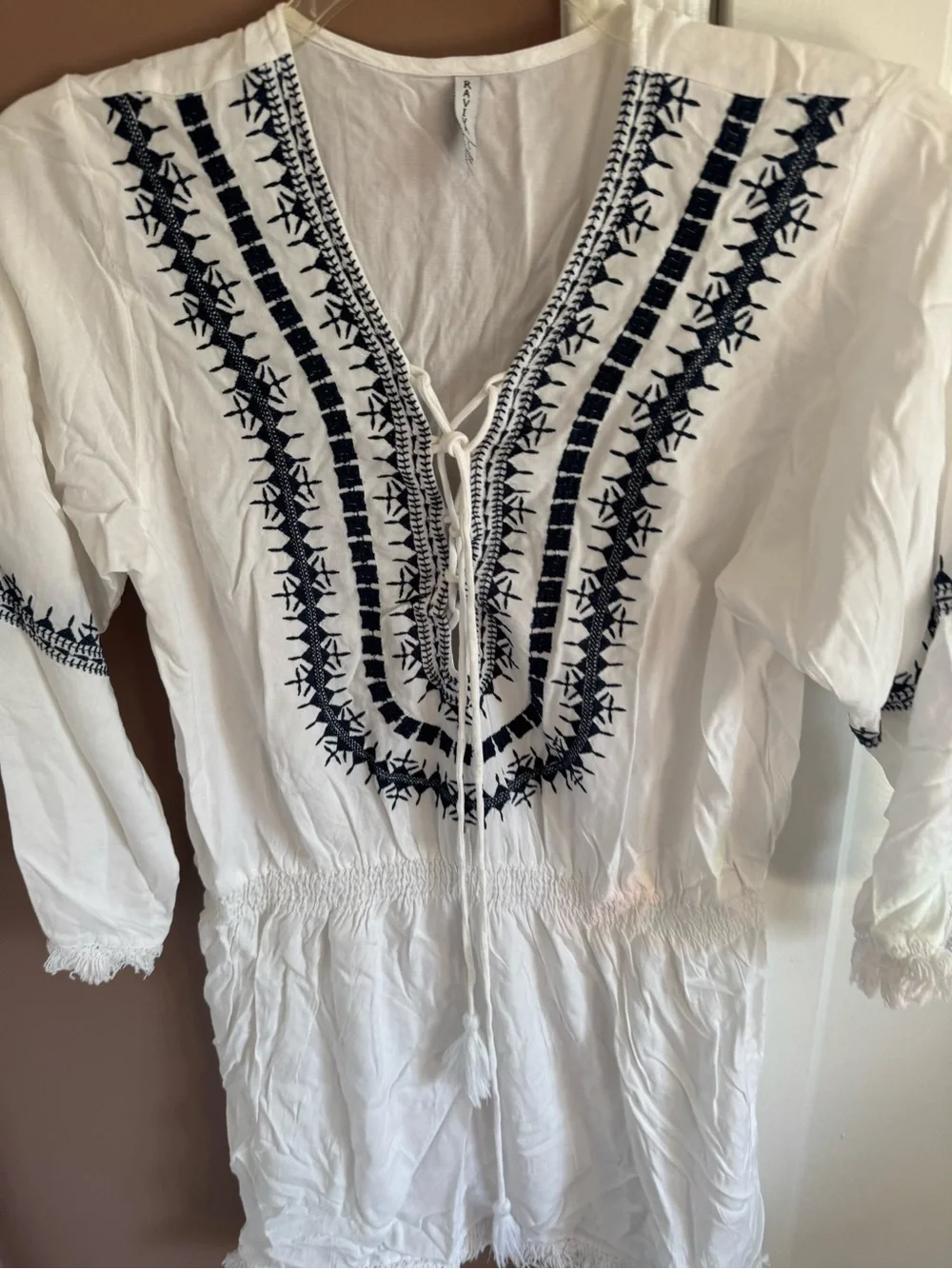 NWOT Raviya Women's Embroidered Tie-Neck Dress Beach  Cover-Up